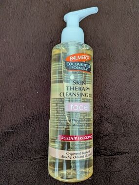 Skin Therapy Cleansing Oil - Rosehip Fragrance (Clear/Gold) SEALED!
